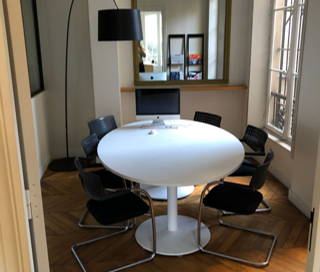 Bureau privé 24 m² 4 postes Location bureau Rue Réaumur Paris 75003 - photo 2
